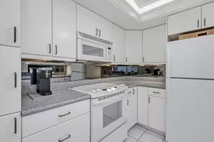 380 Seaview Ct, Marco Island, FL 34145 - Photo 8