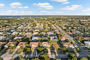 213 Bald Eagle Dr, Marco Island, FL 34145 - Photo 34