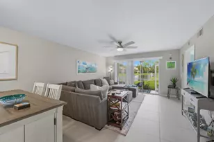 145 Robin Hood Cir, Naples, FL 34104 - Photo 16