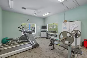 145 Robin Hood Cir, Naples, FL 34104 - Photo 30