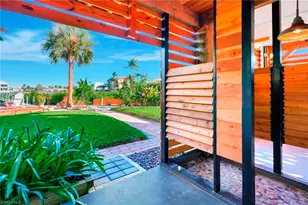86 Dolphin Cir, Naples, FL 34113 - Photo 32