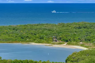 140 Seaview Ct, Marco Island, FL 34145 - Photo 2