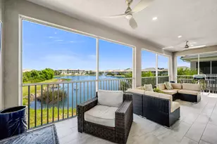 257 Indies Dr E, Naples, FL 34114 - Photo 2