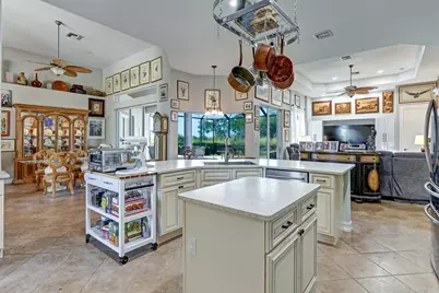 18421 Royal Hammock Boulevard, Naples, FL 34114 - Photo 6
