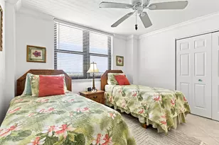 260 Seaview Ct, Marco Island, FL 34145 - Photo 22