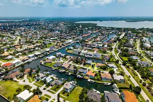 478 Persian Ct, Marco Island, FL 34145 - Photo 40