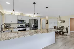 1610 Collingswood Ct, Marco Island, FL 34145 - Photo 2