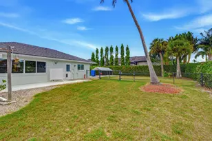 1610 Collingswood Ct, Marco Island, FL 34145 - Photo 16