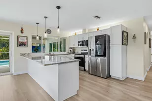 1610 Collingswood Ct, Marco Island, FL 34145 - Photo 14