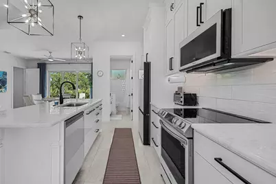 2499 Pine Street, Naples, FL 34112 - Photo 4