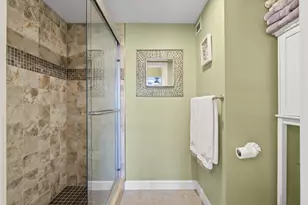 180 Seaview Ct, Marco Island, FL 34145 - Photo 16
