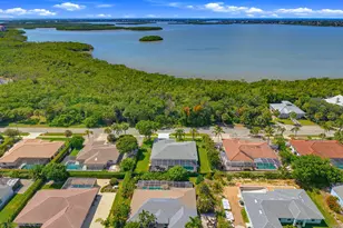2016 Sheffield Ave, Marco Island, FL 34145 - Photo 24