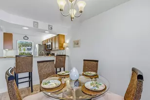 1025 Mainsail Dr, Naples, FL 34114 - Photo 4