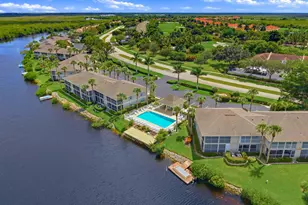 1025 Mainsail Dr, Naples, FL 34114 - Photo 20