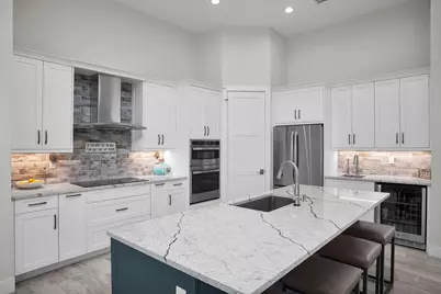 384 S Heathwood Drive, Marco Island, FL 34145 - Photo 6