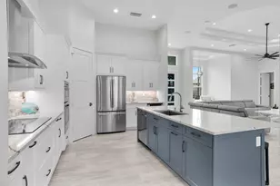384 S Heathwood Dr, Marco Island, FL 34145 - Photo 10