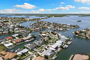 580 Goldcoast Ct, Marco Island, FL 34145 - Photo 42