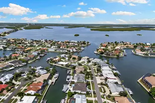 580 Goldcoast Ct, Marco Island, FL 34145 - Photo 6