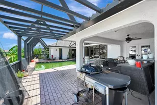 269 N Barfield Dr, Marco Island, FL 34145 - Photo 38
