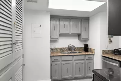 180 Seaview Court #1009, Marco Island, FL 34145 - Photo 4