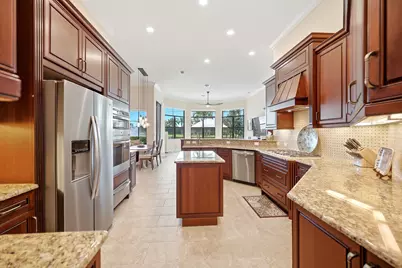 6646 Costa Circle, Naples, FL 34113 - Photo 8