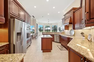 6646 Costa Cir, Naples, FL 34113 - Photo 8