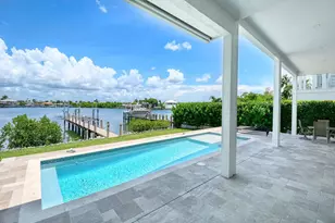 62 Dolphin Cir, Naples, FL 34113 - Photo 30