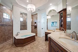466 Clifton Ct, Marco Island, FL 34145 - Photo 10