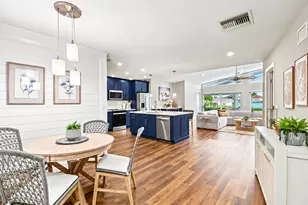 9 E Pelican St, Naples, FL 34113 - Photo 4
