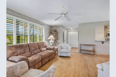 525 Seaview Court #M-4, Marco Island, FL 34145 - Photo 6