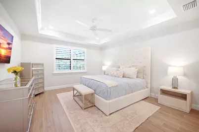 6825 Greenbriar Court, Naples, FL 34114 - Photo 12