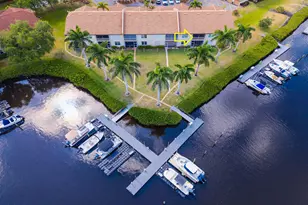 162 Newport Dr, Naples, FL 34114 - Photo 2
