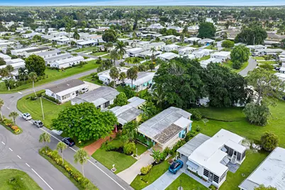 483 Riviera Boulevard W, Naples, FL 34112 - Photo 36