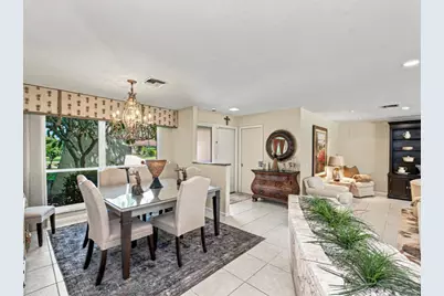 394 Bay Meadows Drive, Naples, FL 34113 - Photo 6