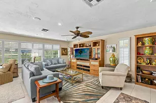 394 Bay Meadows Dr, Naples, FL 34113 - Photo 14