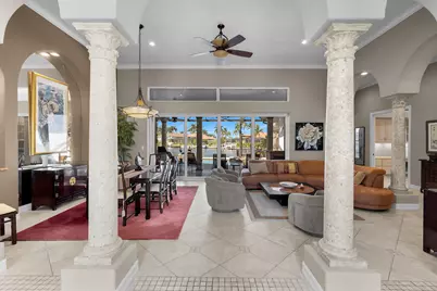 136 Shorecrest Court, Marco Island, FL 34145 - Photo 4