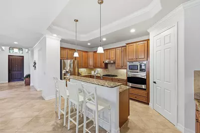 2946 Aviamar Circle, Naples, FL 34114 - Photo 10