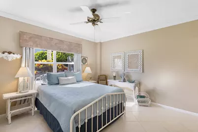 220 Seaview Court #109, Marco Island, FL 34145 - Photo 10