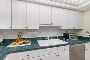 220 Seaview Ct, Marco Island, FL 34145 - Photo 6