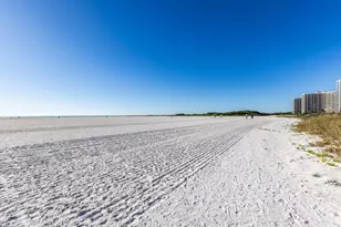 220 Seaview Ct, Marco Island, FL 34145 - Photo 28