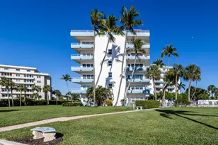 220 Seaview Ct, Marco Island, FL 34145 - Photo 24