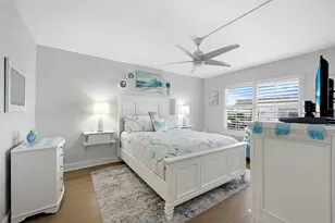 910 Panama Ct, Marco Island, FL 34145 - Photo 24