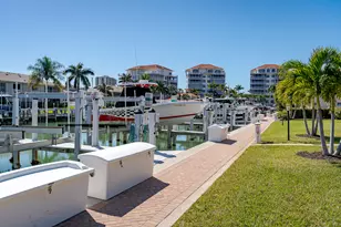 907 Panama Ct, Marco Island, FL 34145 - Photo 4