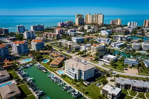 907 Panama Ct, Marco Island, FL 34145 - Photo 30