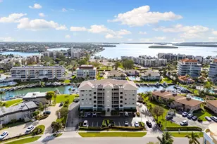 907 Panama Ct, Marco Island, FL 34145 - Photo 36