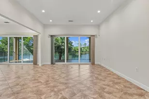 3142 Aviamar Cir, Naples, FL 34114 - Photo 10
