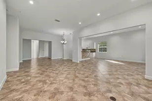3142 Aviamar Cir, Naples, FL 34114 - Photo 8