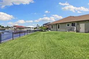 428 Persian Ct, Marco Island, FL 34145 - Photo 30