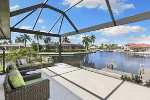 428 Persian Ct, Marco Island, FL 34145 - Photo 2