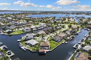 428 Persian Ct, Marco Island, FL 34145 - Photo 36